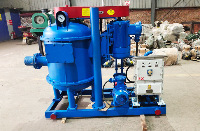 Drilling fluid vacuum degasser