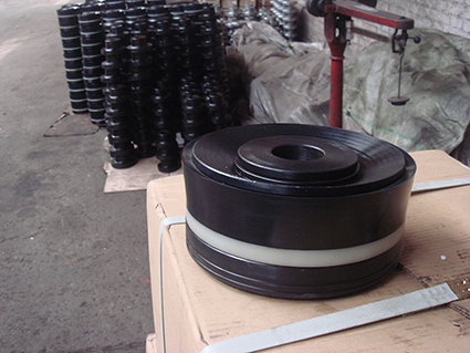 Mud pump piston pssembly