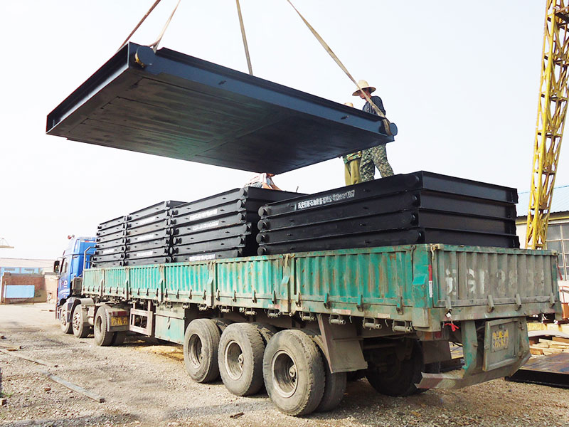 HL drilling rig mats delivered to Xinjiang